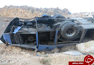 هویت دو نفر از حادثه رانندگی در فارس مشخص نشده است