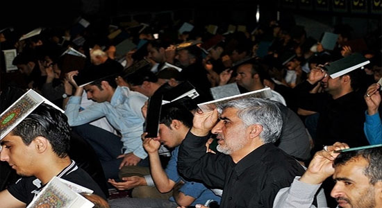 شب زنده داری مهاجرین افغانستانی در شب قدر مشهد