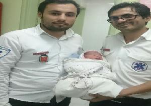 تولد نوزاد پسر در آمبولانس اورژانس 115 دهسلم