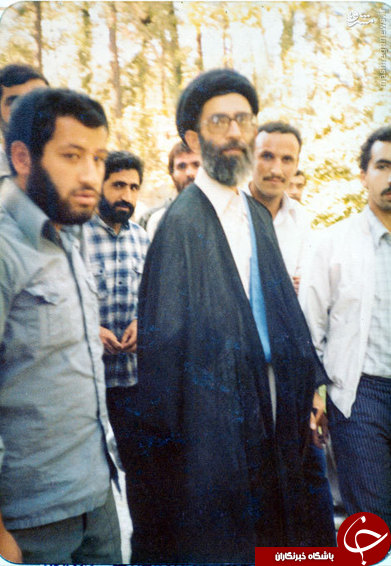 تصاویری از دوران نقاهت آیت الله خامنه ای پس از ترور
