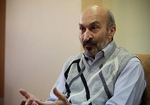 امید: در زمینه اجرای نظام ارزیابی با کسی رودربایستی ندارم/ یک میلیون صندلی خالی دانشگاهی در سال 94