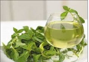 تابستانی دل&zwnj;پذیر با عرقیات گیاهی