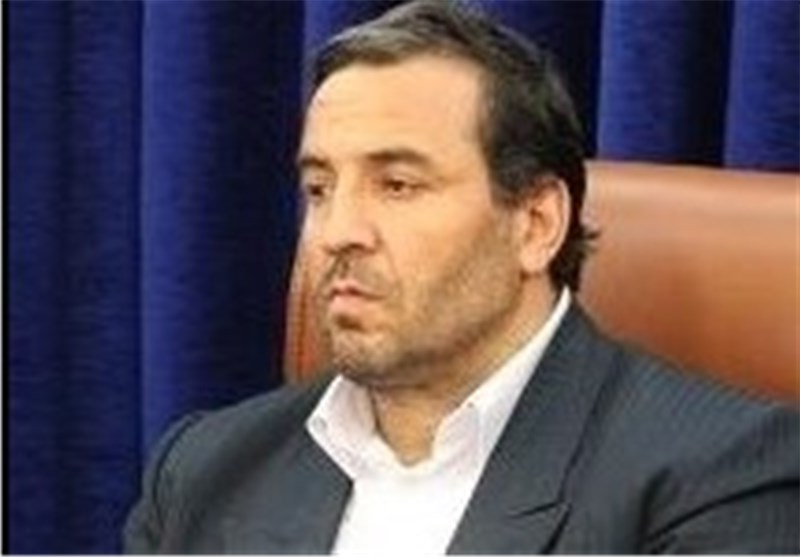 دولت موضوع رانت&zwnj;ها و ابعاد گسترده&zwnj;تر فیش های حقوقی را پیگیری کند