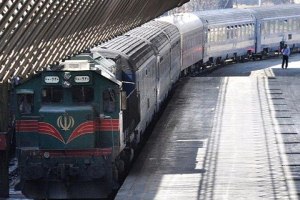 زنده ماندن کودک اراکی در برخورد با قطار