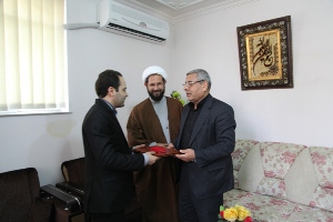 تقدیر استاندار آذربایجان غربی از نفر نخست سی و سومین دوره مسابقات بین المللی قرآن جمهوری اسلامی ایران