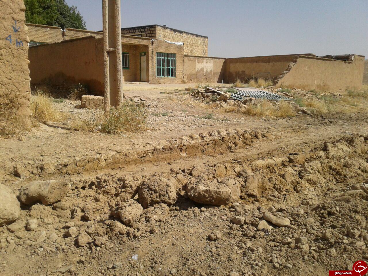 تصاویری از مدرسه متروکه سرچشمه ضرونی