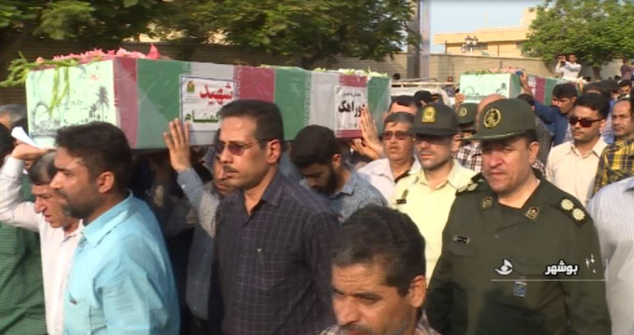 تشییع دو شهید گمنام در شهر دوراهک از توابع شهرستان دیر بوشهر