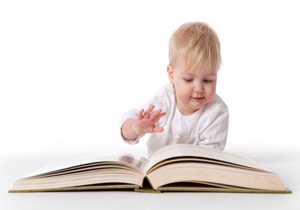 پیوستن نوزاد اصفهانی به جمع کتابخوانان