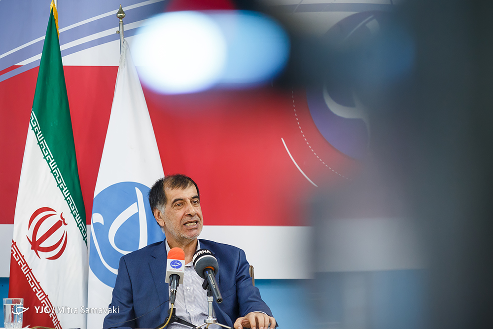 قصد کاندیدا شدن در انتخابات 96 را ندارم/کسی باور نمی&zwnj;کند سفرهای احمدی&zwnj;نژاد انتخاباتی نباشد