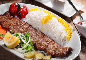 8 ترفند سلامتی برای وقتی که بیرون غذا می‌خورید