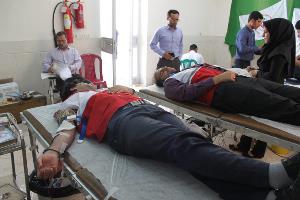 طنین شعار «قطره قطره خون تو ، لحظه لحظه زندگی من»