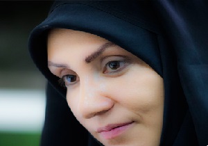 کارشناس هواشناسی هنگام اجرا بیهوش شد + فیلم/احمدی: حالم خوب است