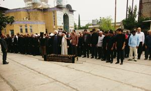 پیوستن مادر شهید عامری به فرزندش