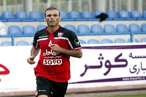 حسینی: فولادی ها وقت بازی را تلف می کردند