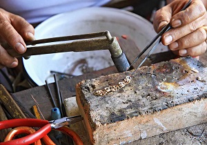 رشته طلا و جواهرسازی در اردبیل ایجاد شود