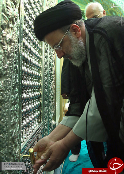 عکس/ کلید درب ورودی ضریح امام رضا (ع)