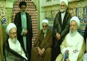 غبار روبی حرم مطهر رضوی با حضور رئيس دفتر مقام معظم رهبری + فیلم