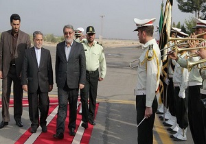 وزیر کشور وارد يزد شد