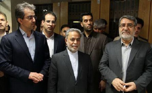 بازدید وزیر کشور و استاندار یزد از شرکت الکتروکویر