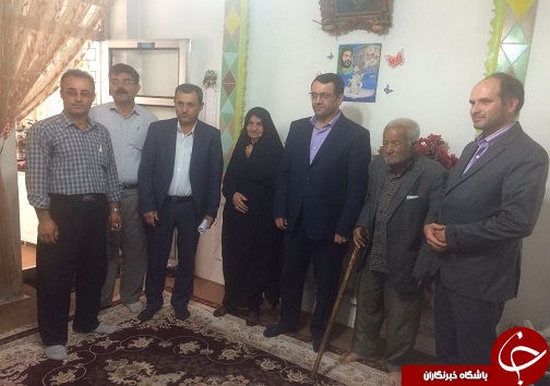 دیدار فرماندار تاکستان با خانواده شهدا و ایثارگر این شهر