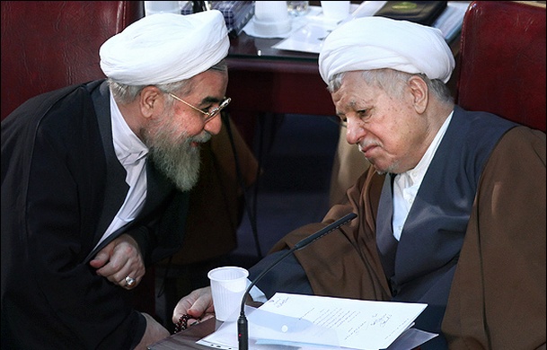 روحانی قافیه انتخابات را به نزدیکانش واگذار خواهد کرد؟