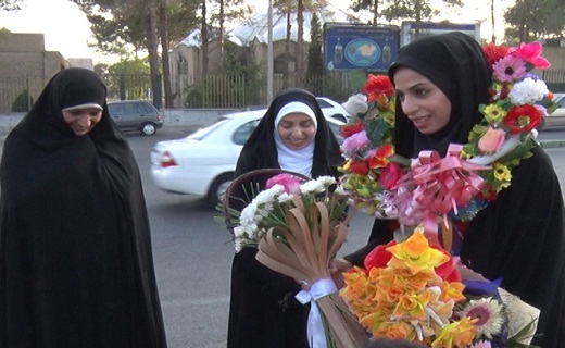 وصیتنامه شهید دفاع مقدس در دستان بانوی ووشوکار سمنانی