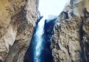 شهروندخبرنگار:آبشار کرکبود جزء مناطق دیدنی استان قزوین + فیلم