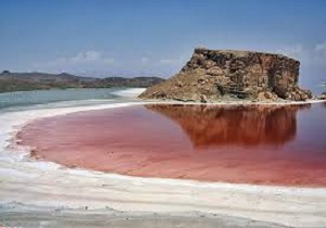 مراسم فرهنگی هنری حمایت از دریاچه ارومیه