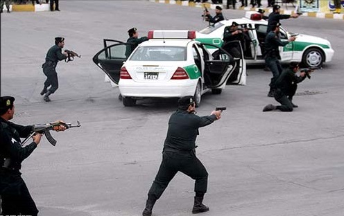 پاتک پلیس به مخفيگاه سوداگران مرگ در شرق تهران/ 3 متهم دستگیر شدند