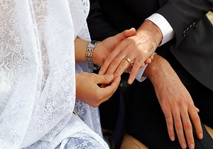 برگزاری مراسم عقد هشت زوج جوان در شب میلاد امام رضا (ع )
