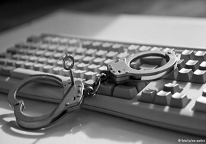 دستگیری عامل برداشت غیرمجاز میلیونی از حساب بانكی