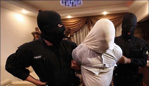 بازداشت دزد خانه&zwnj;های محله نارمک سر بزنگاه/اظهارات ضد و نقیض سارق برای فریب ماموران