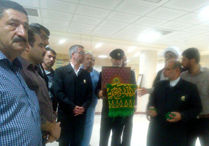حضور خادمین حرم رضوی در بیمارستان آیت الله کاشانی شهرکرد