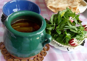 غذاهای سنتی زینت بخش جشنواره ی منطقه ای سفره ی ایرانی
