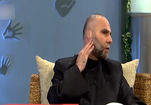 مردی که داعش گوشش را برید و مجبورش کرد آن را بخورد! + فیلم