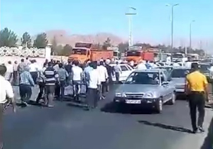 گلایه رانندگان در پی جابه&zwnj;جایی پایانه حمل و نقل + فیلم