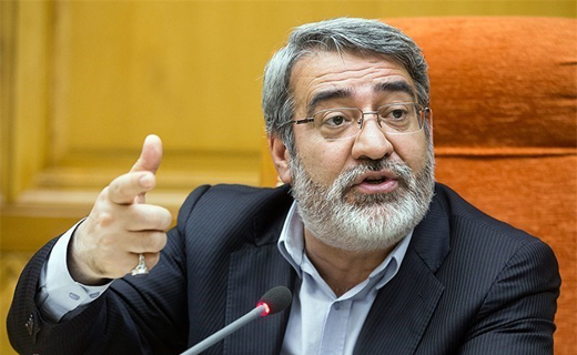 چرا کسی که در تمام شهرها کنسرت دارد مجوز برای یک شهر خاص نمی گیرد؟/ هنوز هم می گویم پول های کثیف به سیاست وارد می شود / وزارت کشور نیز باید حق استیضاح شهردار داشته باشد