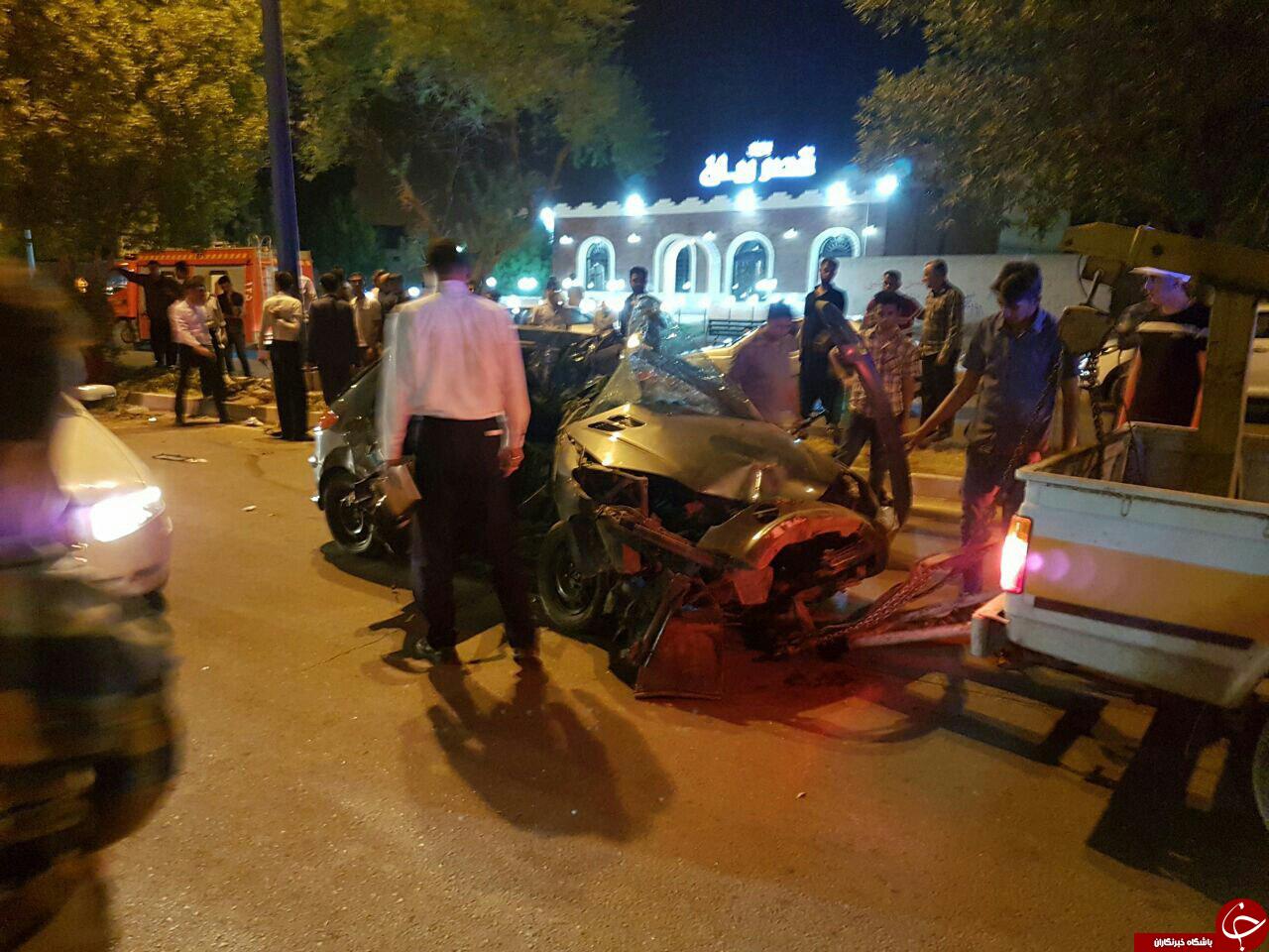 برخورد هولناک پژو با تیربرق! + تصاویر