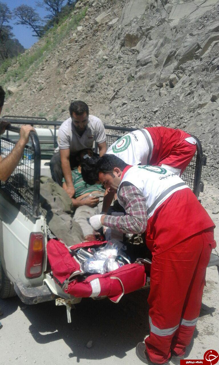 سقوط دلخراش خودروی نیسان در جاده ارتباطی تنکابن به سه هزار+تصویر