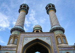 بقاع متبرکه امامزادگان باعث اسلام آوردن بسیاری از گردشگران خارجی شده‌اند