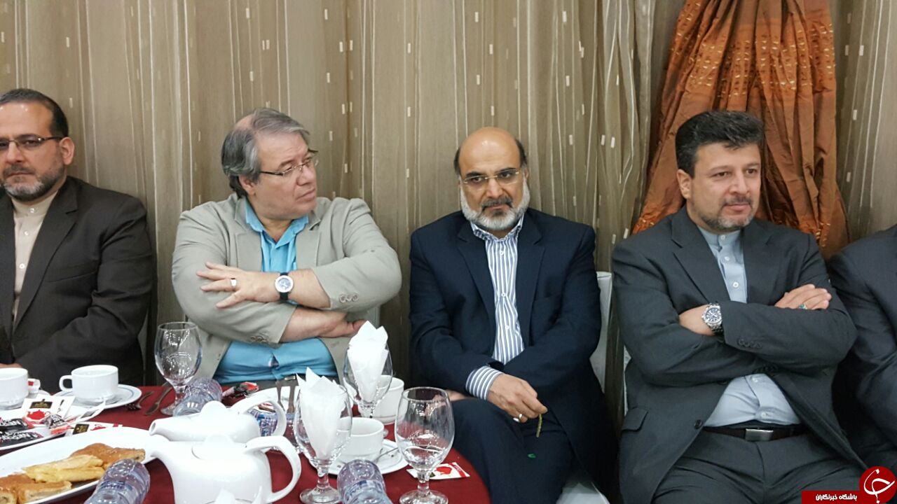 2 نیروگاه هزار مگاواتی در دست تولید داریم/ کسی را اخراج نکرده ایم و غنی سازی سر جایش هست!
