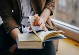 افراد کتابخوان بیشتر عمر می‌کنند