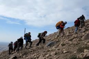 کوهنوردان سراسر کشور در خشچال کوهنوردی می کنند