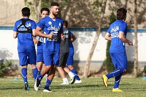 افشین از لیست استقلال خارج شد
