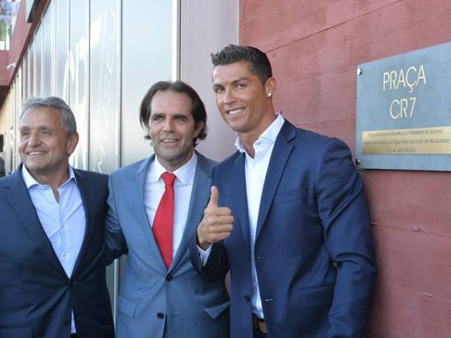 یک فرودگاه در پرتغال به نام رونالدو شد!