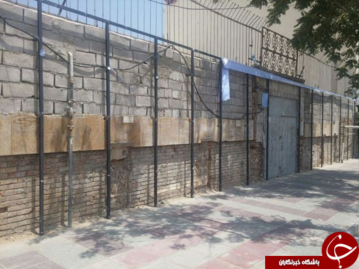 خانه قاجاری را با پوسترهای تزئینی بهسازی کردند! +تصاویر