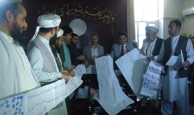 معترضان در بلخ: برق کابل را قطع می&zwnj;کنیم