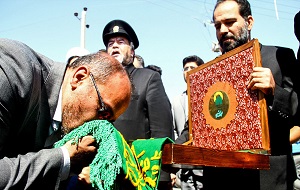 عیادت خادمان رضوی از بیماران