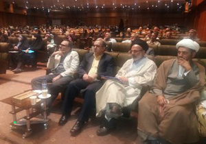 تجلیل از بانوان حافظ کل قرآن کریم در شیراز