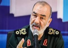 نقش مهم فضای مجازی در مقابله با دشمن